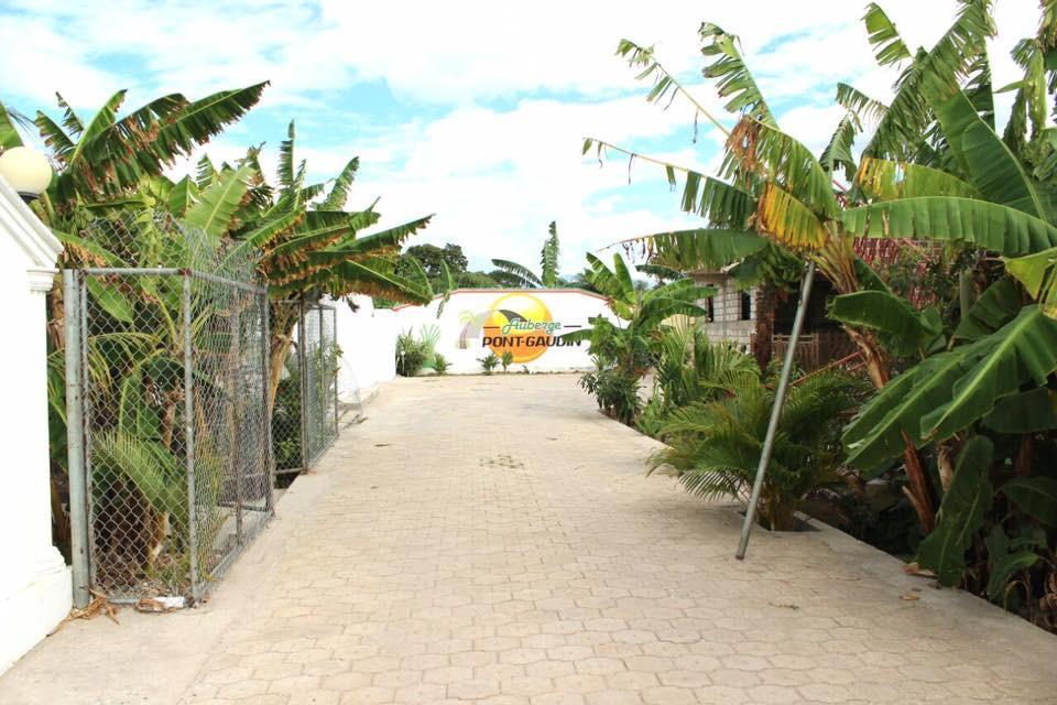 Auberge Pont-Gaudin Gonaives Esterno foto